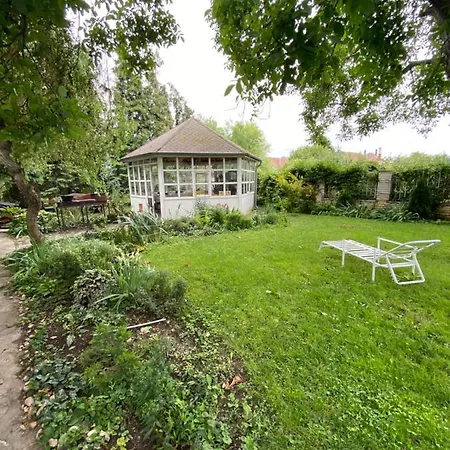 Chardas Bed & Breakfast Bük