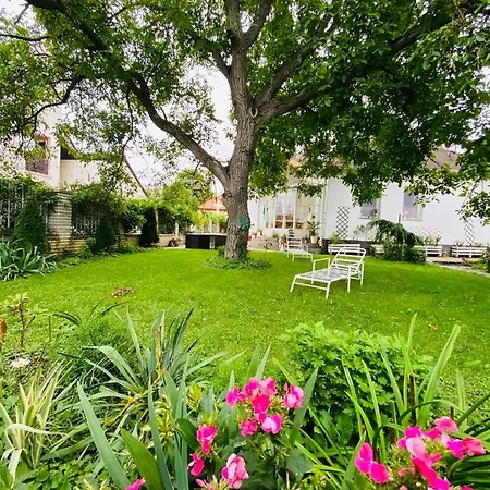 Bed & Breakfast Chardas 3*