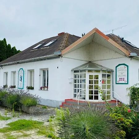 Chardas Отель типа 