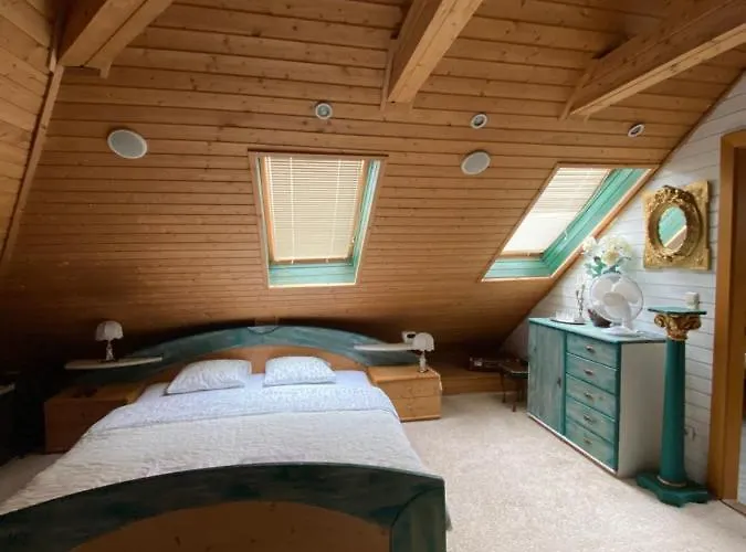 فندق مبيت وإفطار Chardas