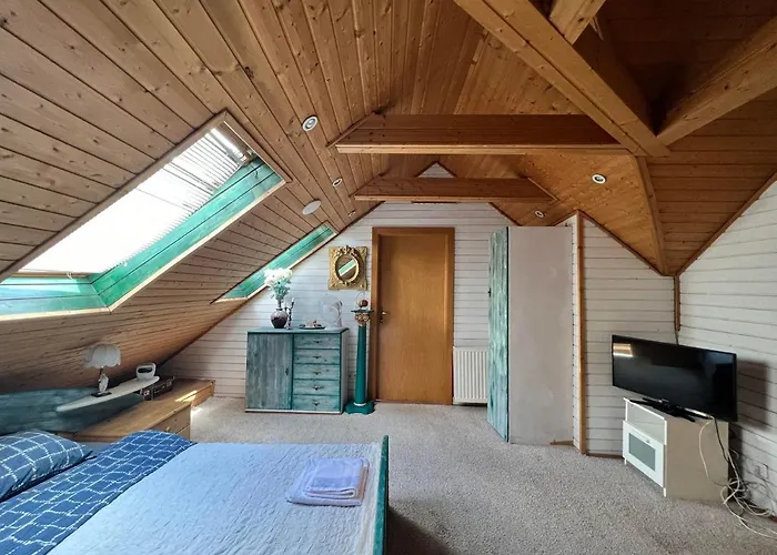 فندق مبيت وإفطار Chardas 3*